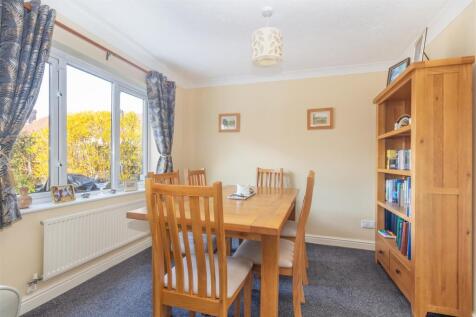 dining room 1-2.jpg