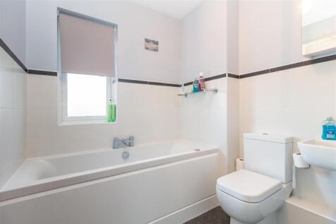 bathroom 1-2.jpg
