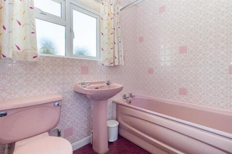 Bathroom-1.jpg