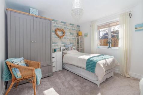 bedroom-1-1.jpg