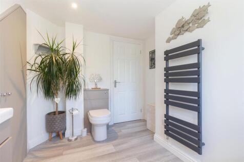 bathroom-2-3.jpg