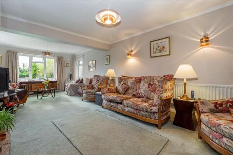 Living-room-2.jpg
