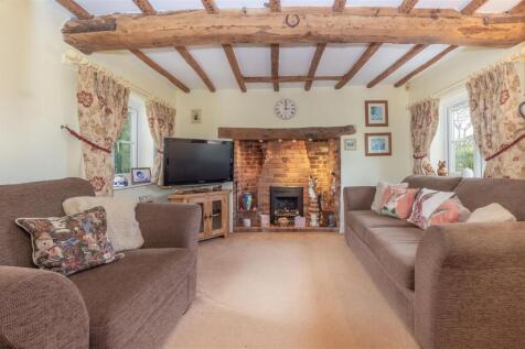 Sitting-room-1-1.jpg