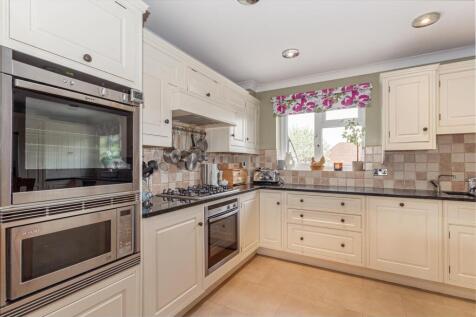 Kitchen-4.jpg