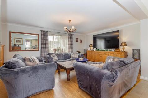 Sitting-room-1.jpg