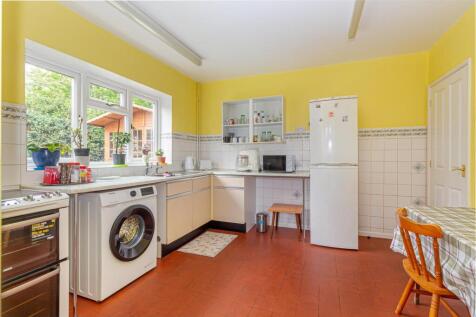 Kitchen-2.jpg