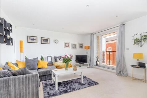 Living-room-2.jpg