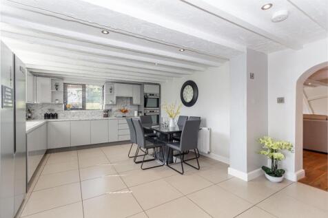 Kitchen-3.jpg