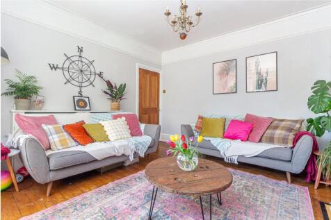 Living-room-3.jpg