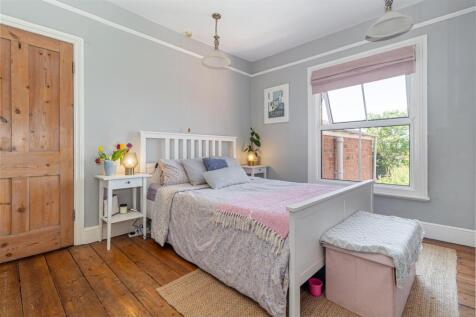 Bedroom1-1.jpg
