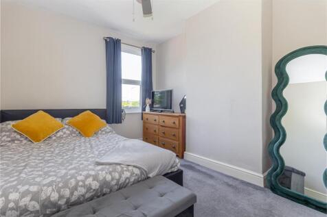 Bedroom-2-2.jpg