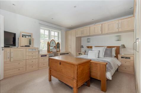 Bedroom-1-2.jpg
