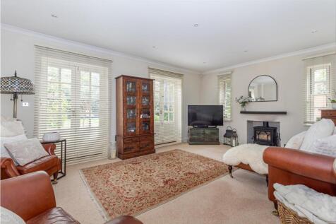 Living-room-1.jpg