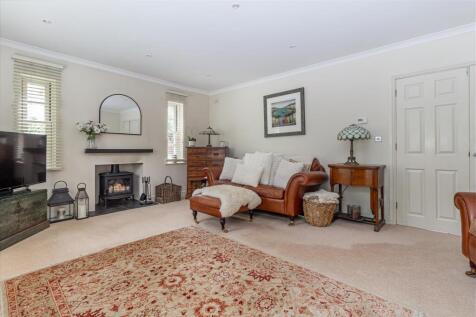 Living-room-3.jpg