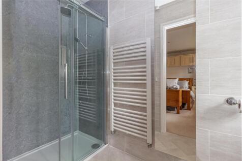 Ensuite.jpg
