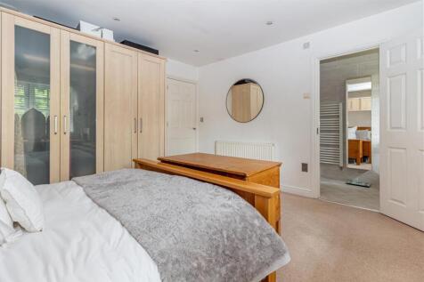 Bedroom-1-3.jpg