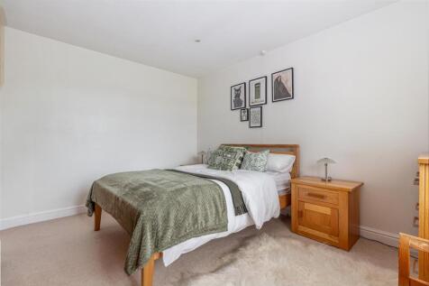 Bedroom-3-2.jpg