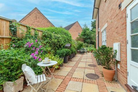 Garden-1.jpg