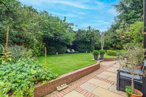 Garden-2.jpg