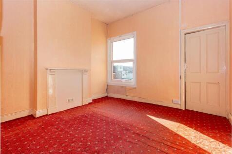 Bedroom-2-2.jpg