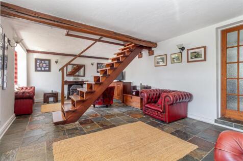 Sitting-room-4.jpg