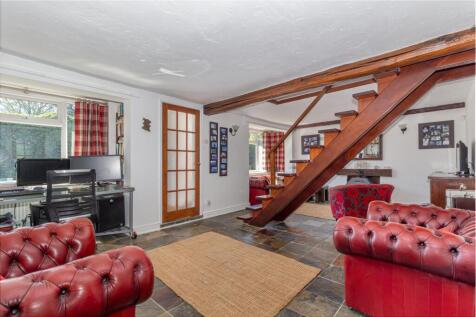 Sitting-room-3.jpg