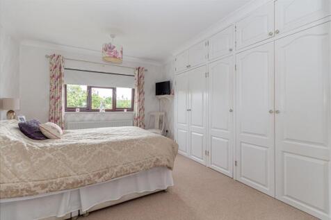 Bedroom-1-2.jpg