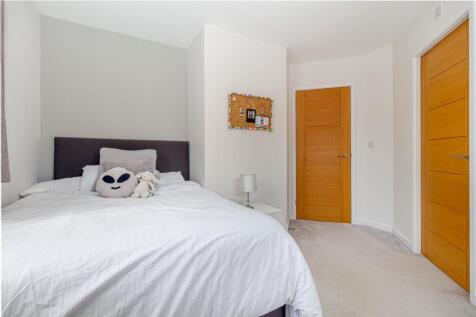 Bedroom-2-2.jpg