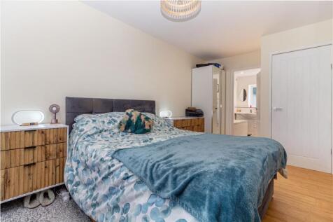 Bedroom-1-2.jpg