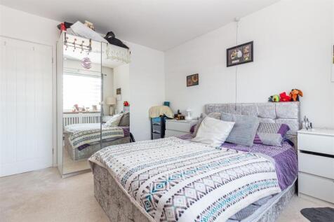 Bedroom-2-2.jpg