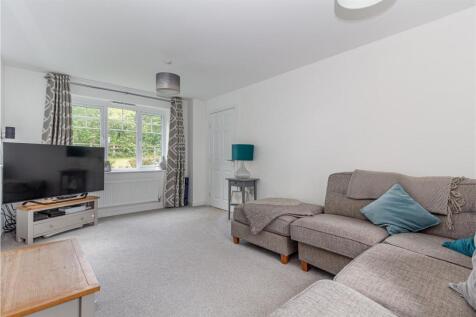 Livingroom-3.jpg