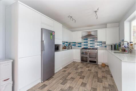 Kitchen-2.jpg