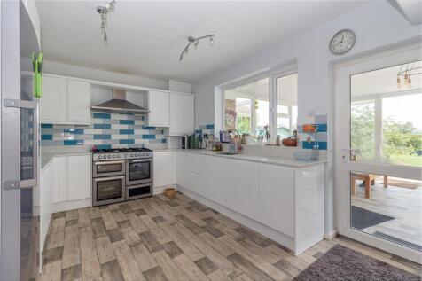 Kitchen-4.jpg