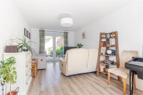 Living-room-1.jpg