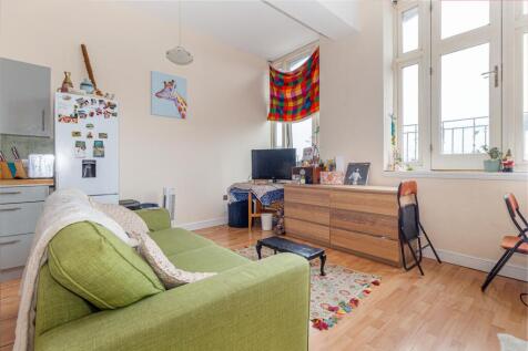 Living-room-3.jpg