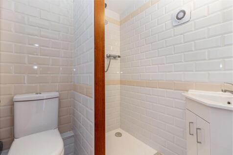 Shower-room-1.jpg