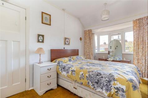 Bedroom-1-2.jpg