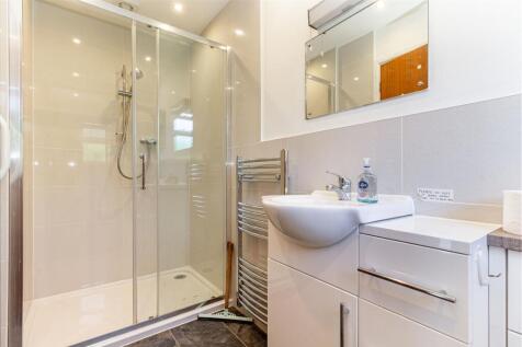 Bathroom-2.jpg