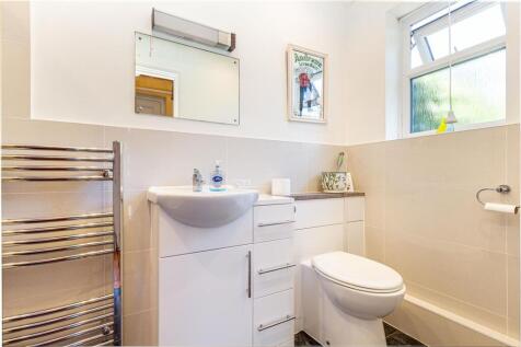 Bathroom-1.jpg