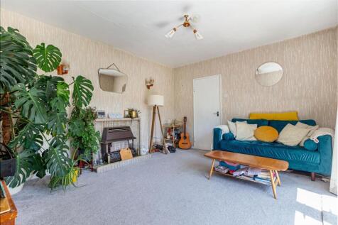 Livign-room-1.jpg