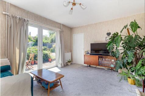 Living-room-2.jpg