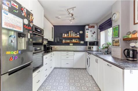 Kitchen-2.jpg
