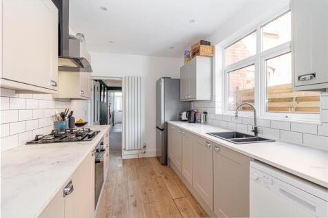 Kitchen-3.jpg