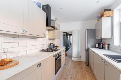 Kitchen-4.jpg