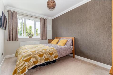Bedroom-2-2.jpg