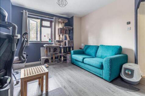 Living-room-2.jpg