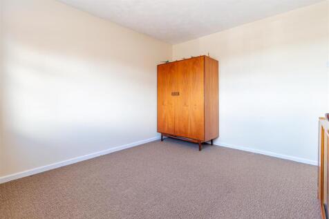 Bedroom-1-2.jpg