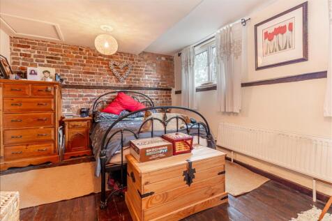 Bedroom-1-1.jpg