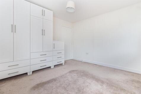 Bedroom-1-3.jpg