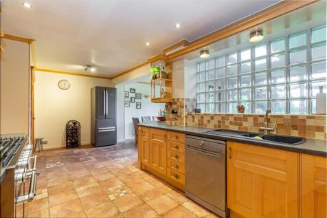 Kitchen-3.jpg